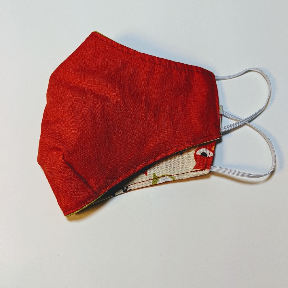 7$ 5/25$ Face mask Reversible - Picture 5 of 6